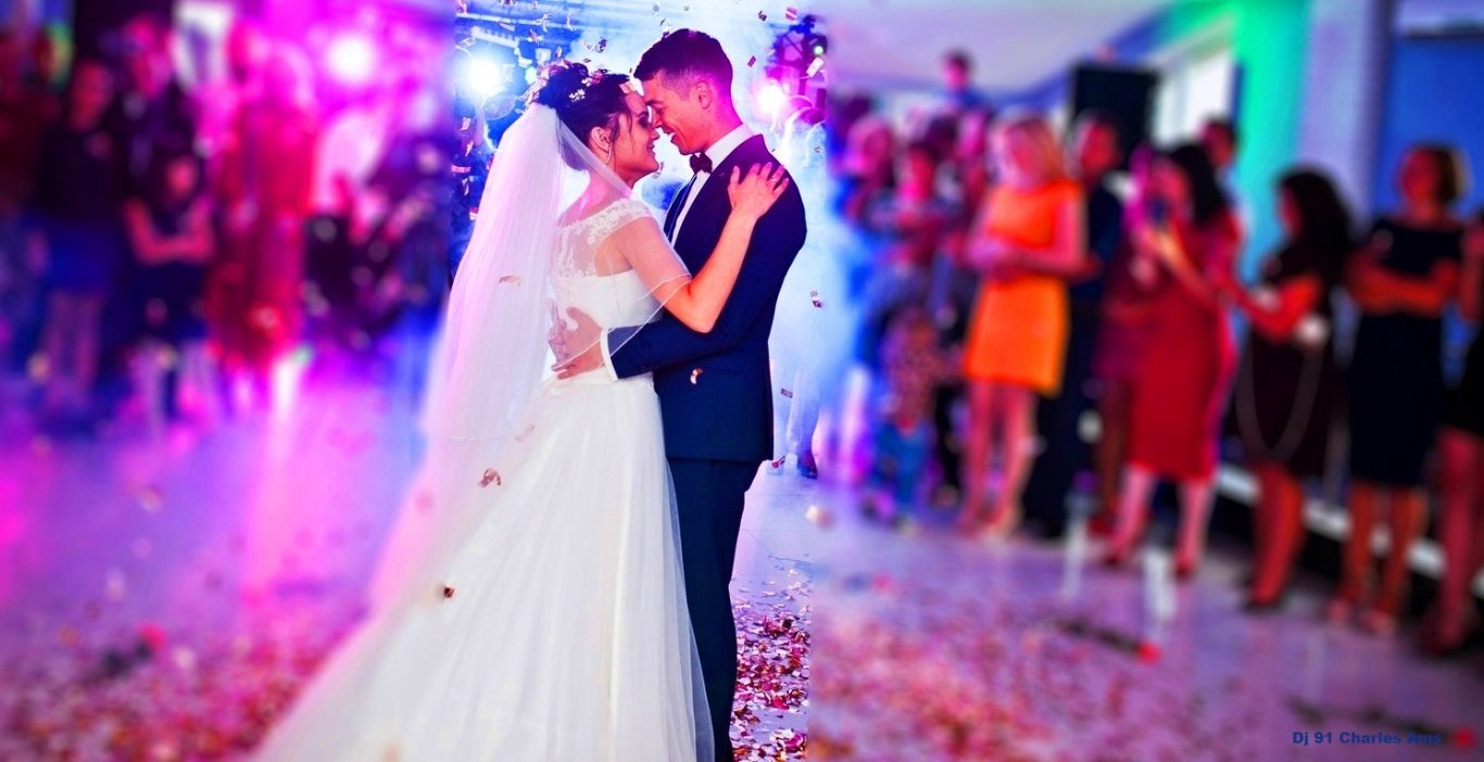 Belle ouverture de Bal avec Dj professionnel pour Mariage avec lumières et lasers. Meilleur artiste Magicien en Magie Close-up à 75000 Paris Belle ouverture de Bal avec Dj professionnel pour Mariage avec lumières et lasers. Meilleur artiste Magicien en Magie Close-up à 75000 Paris