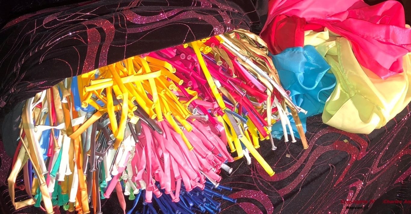 Les ballons colorés du Spectacle jeune public de Sculpture de ballons pour école maternelle et ALSH en Essonne. Magicien 91 à 91300 Massy Les ballons colorés du Spectacle jeune public de Sculpture de ballons pour école maternelle et ALSH en Essonne. Magicien 91 à 91300 Massy