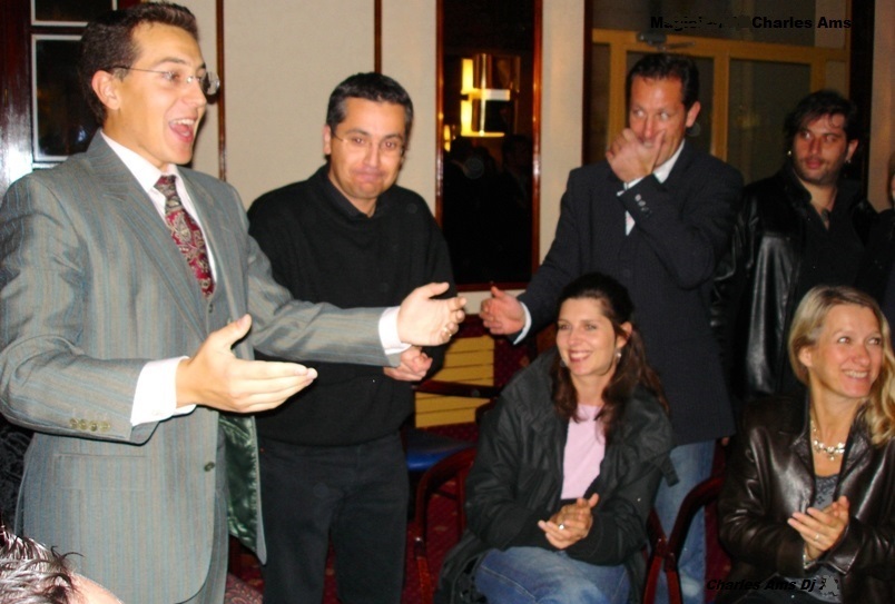 Magie Close-up Mentalisme animation soirée d'entreprise et Mariage en Essonne à 91410 Dourdan: Meilleur magicien 91 Magicien 91 : Magie Close-up Mentalisme animation soirée d'entreprise et Mariage en Essonne à 91410 Dourdan