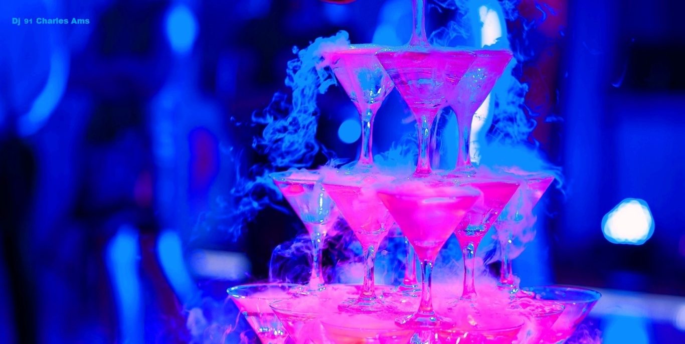 Eclairages dynamiques télécommandés de vos buffet de mariage avec le dj 91 à Sainte-Geneviève-des-Bois 91700 en Essonne Dj 91 Mariage animation et magicien en Essonne à Igny Dourdan Palaiseau Saclay Etampes Mennecy Bièvres à 91700 Sainte-Geneviève-des-Bois